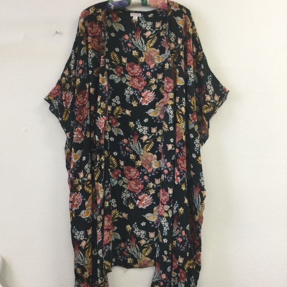 Xhilaration Floral Kimono Wrap - Black and Red